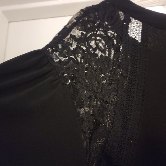 Torrid Size 3 Shirt Bundle - Picture 13 of 13